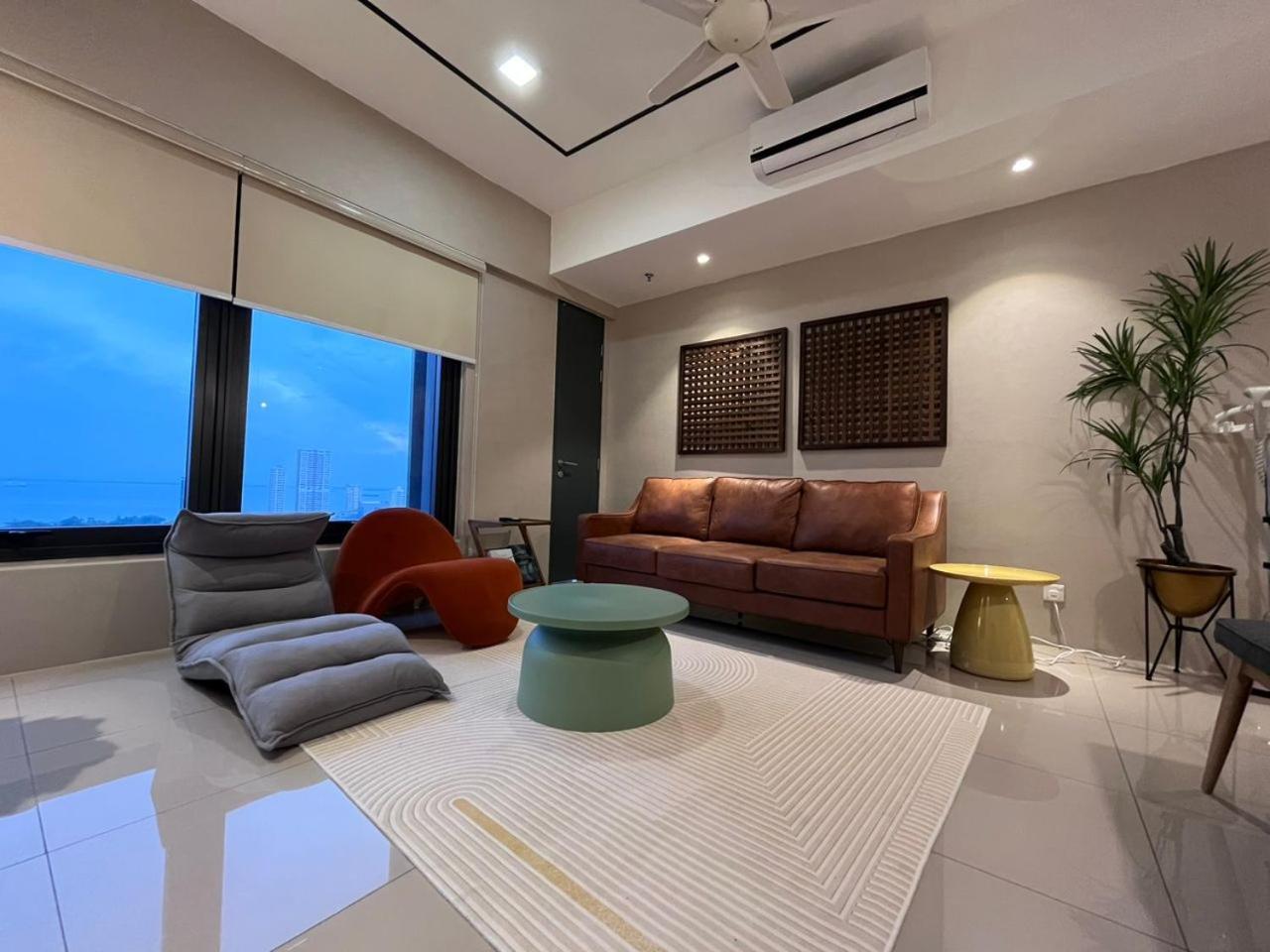 Tropicana 218 X Airlevate Suites Джорджтаун Номер фото