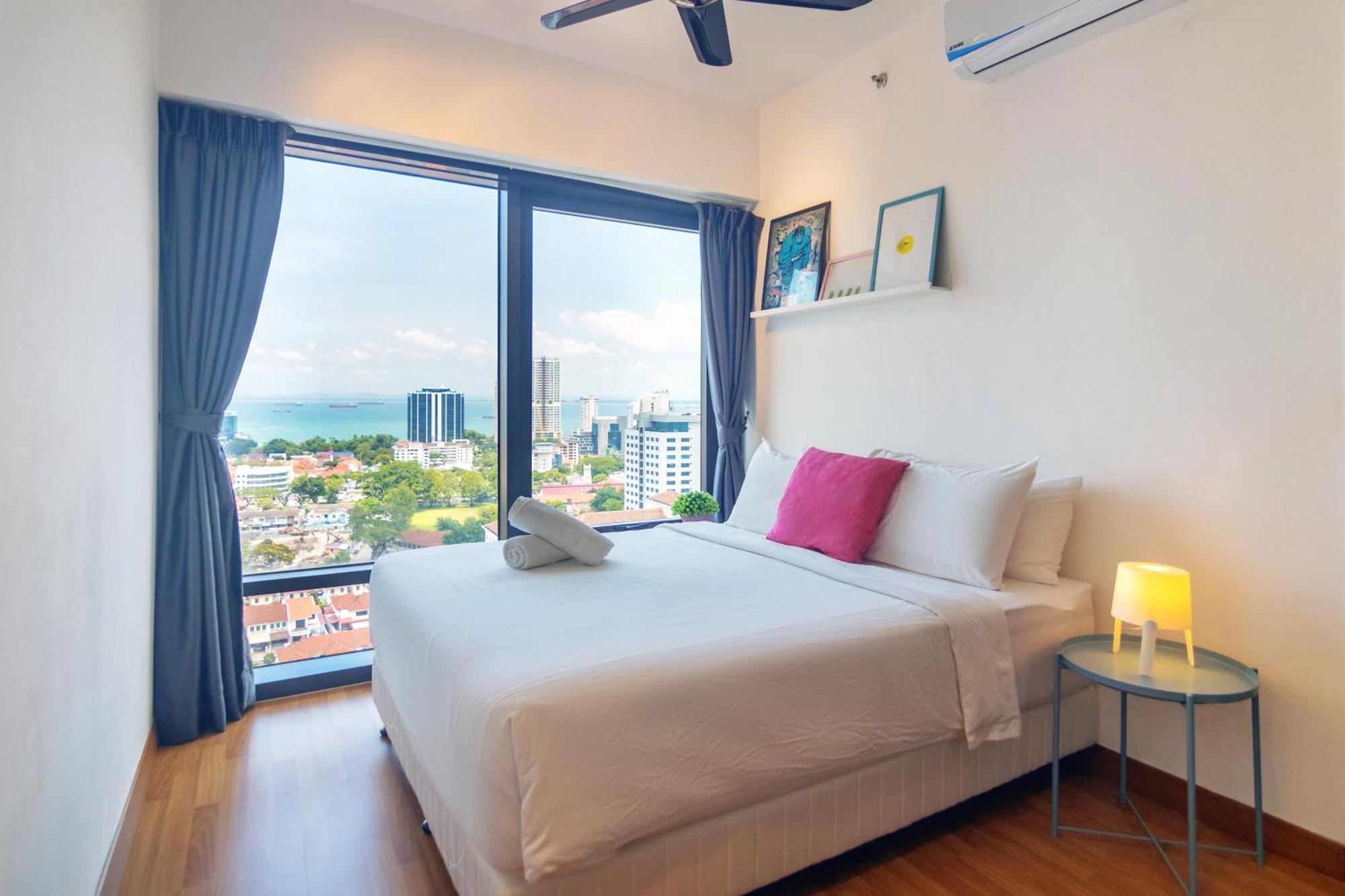 Tropicana 218 X Airlevate Suites Джорджтаун Экстерьер фото